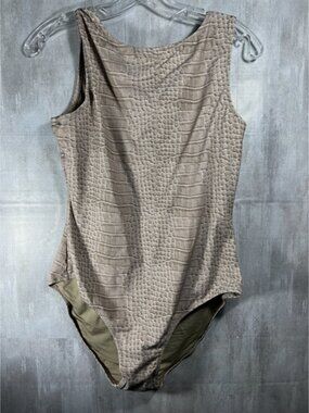 SKIMS SIGNATURE SWIM SCOOP NECK ONE PIECE